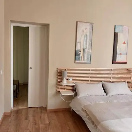 Jumbo Flat In Apartament